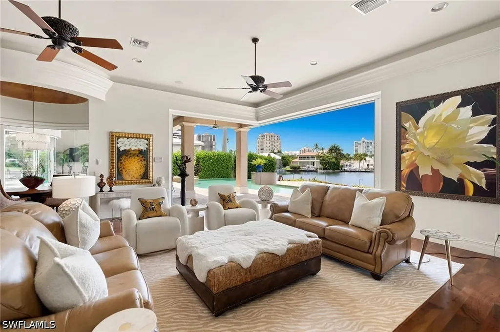 345 Devils Bight Naples FL 34103