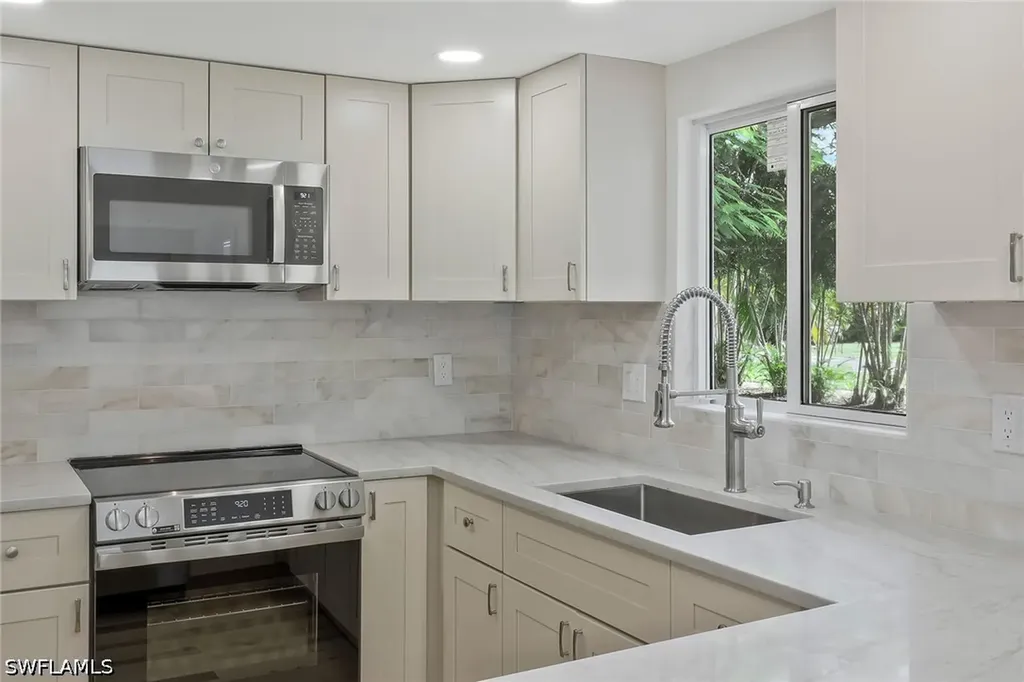 1755 Oakley Avenue Fort Myers FL 33901