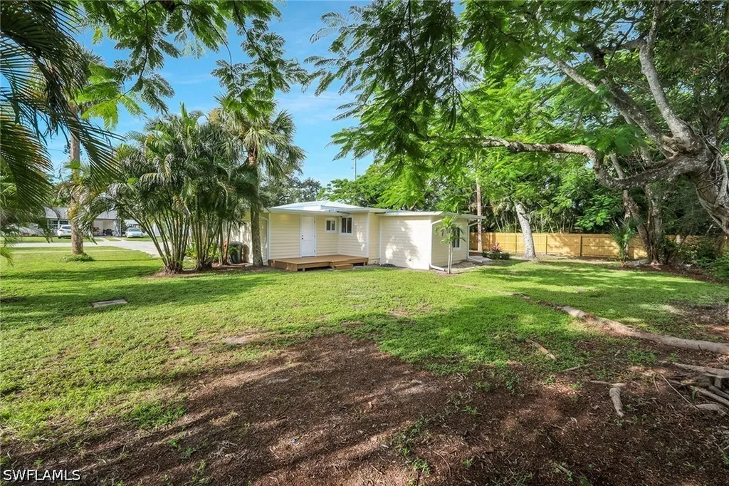 1755 Oakley Avenue Fort Myers FL 33901