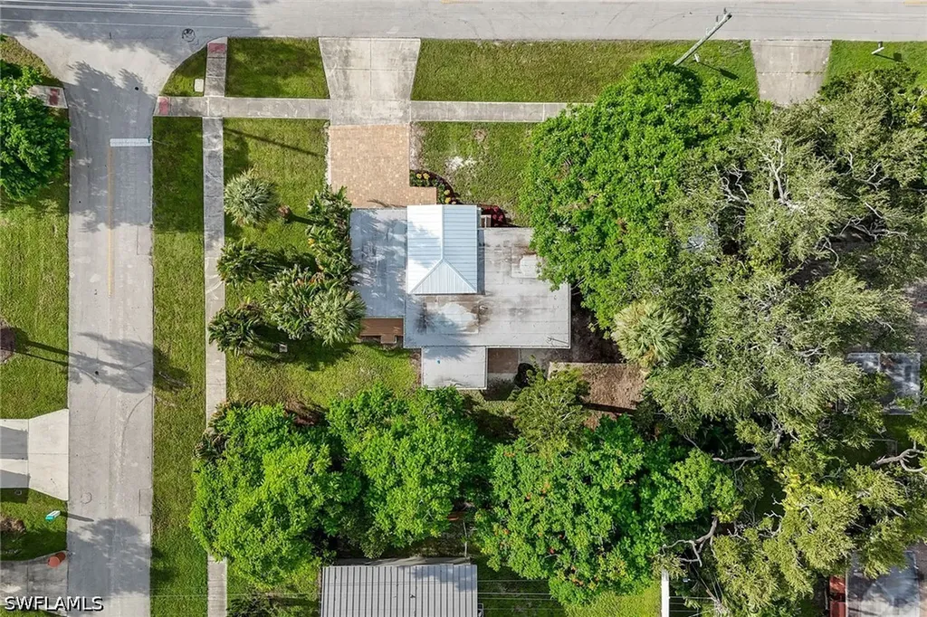 1755 Oakley Avenue Fort Myers FL 33901