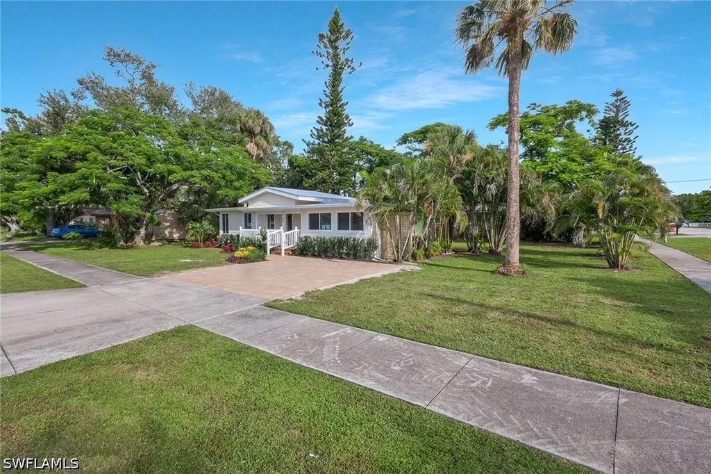 1755 Oakley Avenue Fort Myers FL 33901