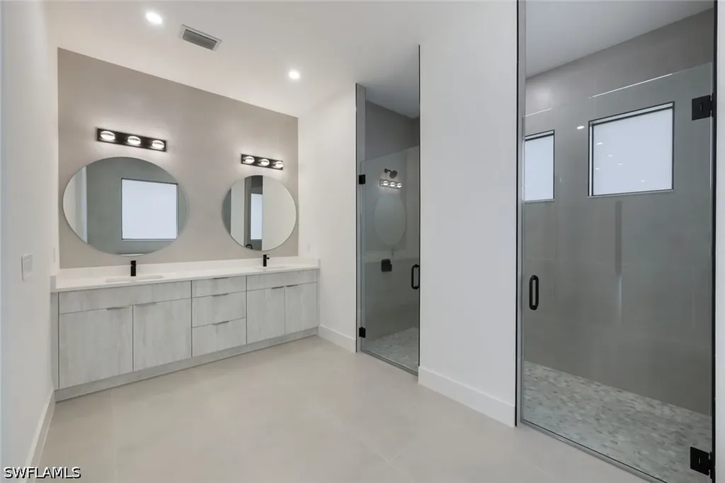 2806 Golden Gate Boulevard W Naples FL 34120