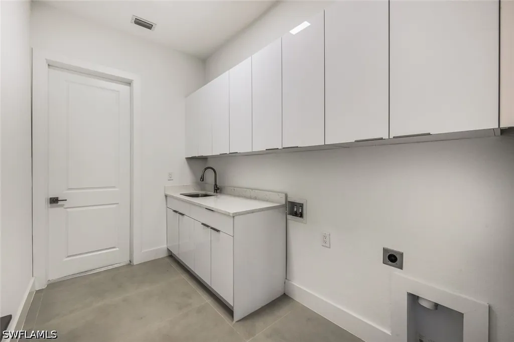 2806 Golden Gate Boulevard W Naples FL 34120