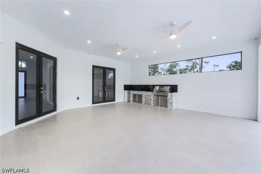 2806 Golden Gate Boulevard W Naples FL 34120