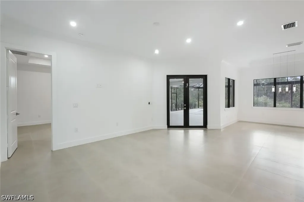 2806 Golden Gate Boulevard W Naples FL 34120