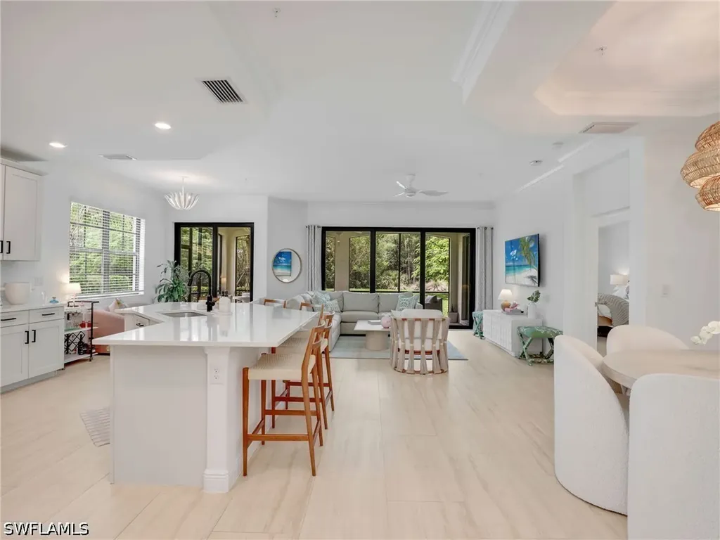 16356 Viansa Way Naples FL 34110