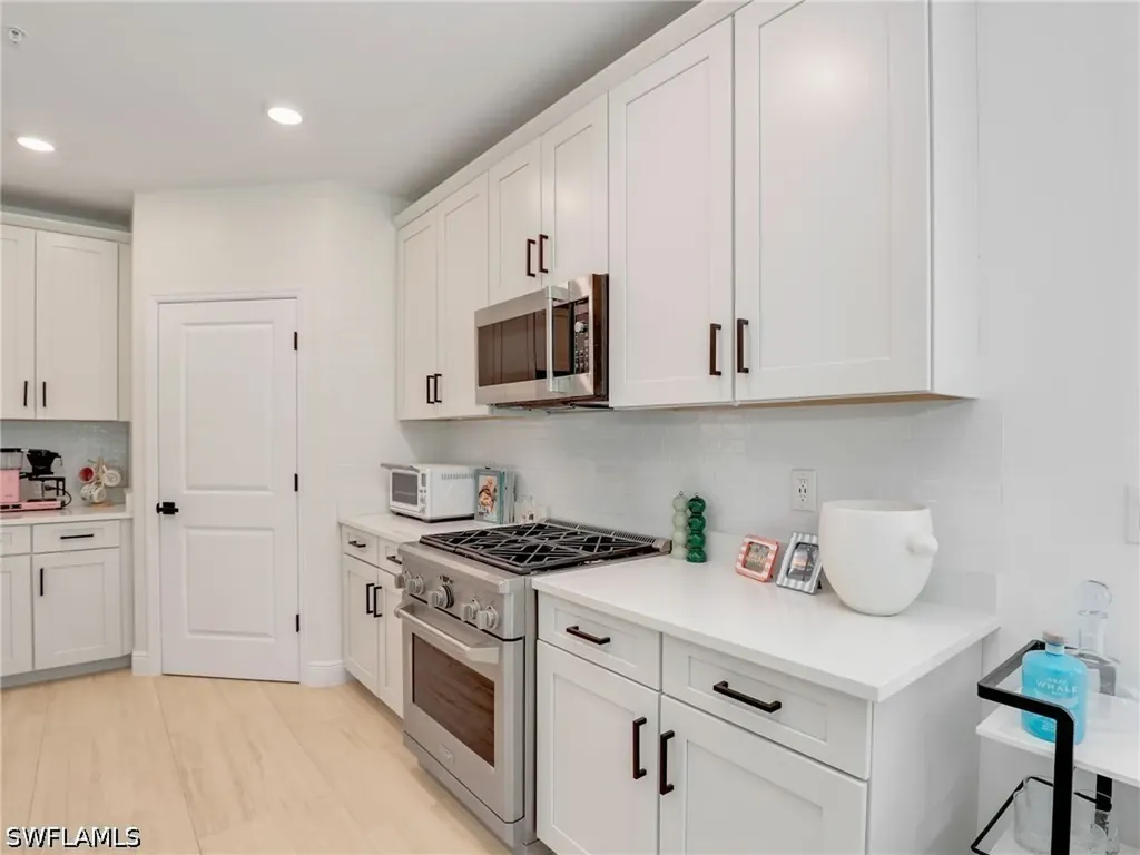 16356 Viansa Way Naples FL 34110