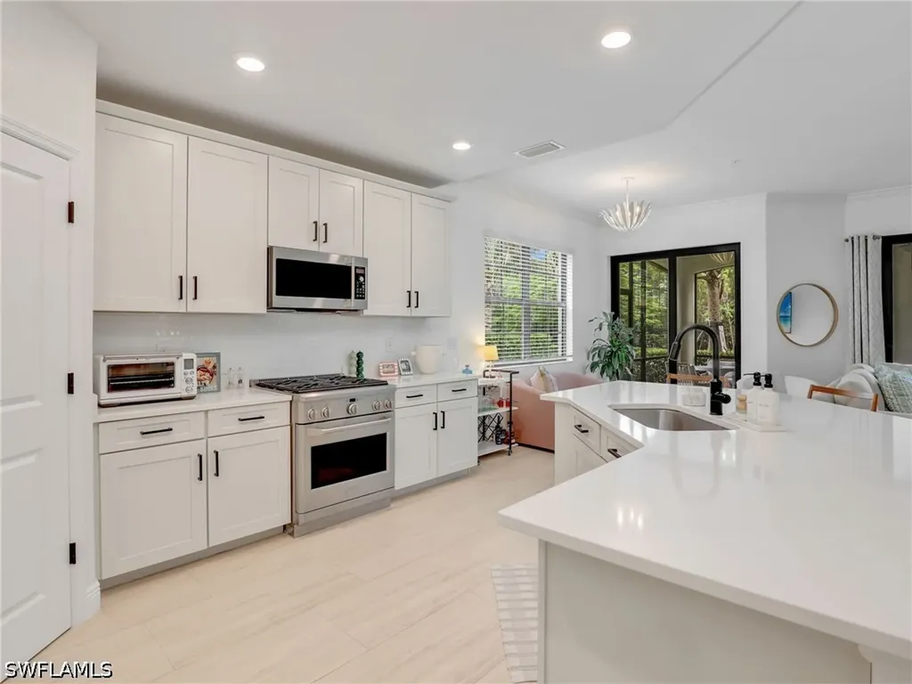 16356 Viansa Way Naples FL 34110