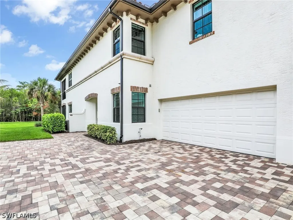 16356 Viansa Way Naples FL 34110