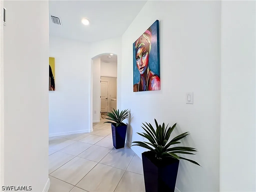 2558 Vine Avenue Naples FL 34120