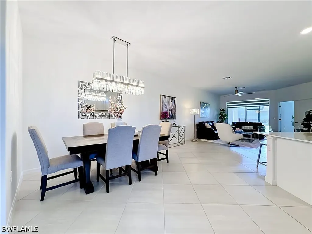 2558 Vine Avenue Naples FL 34120