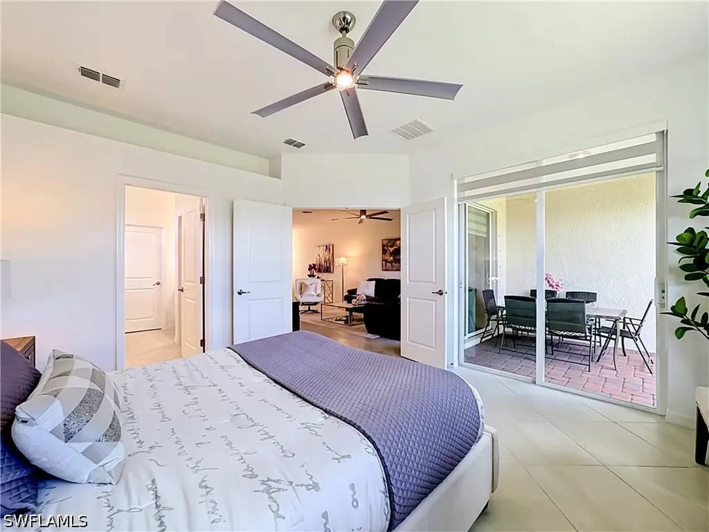 2558 Vine Avenue Naples FL 34120