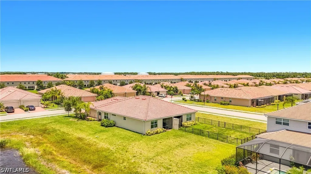 2558 Vine Avenue Naples FL 34120