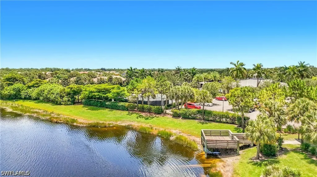 2558 Vine Avenue Naples FL 34120