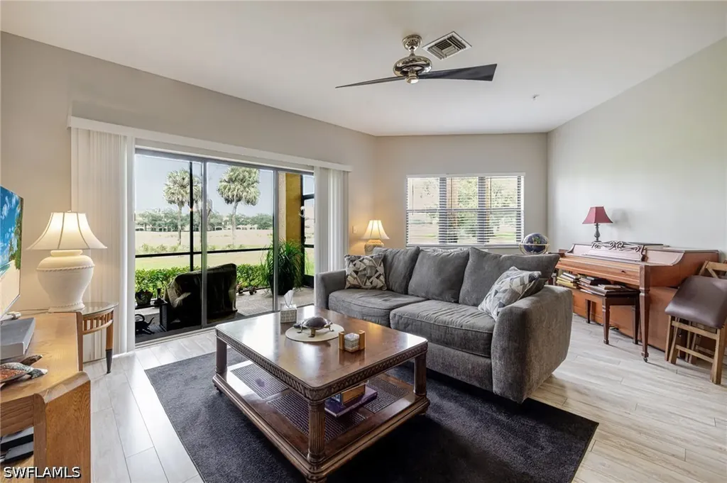 200 Vintage Circle Naples FL 34119