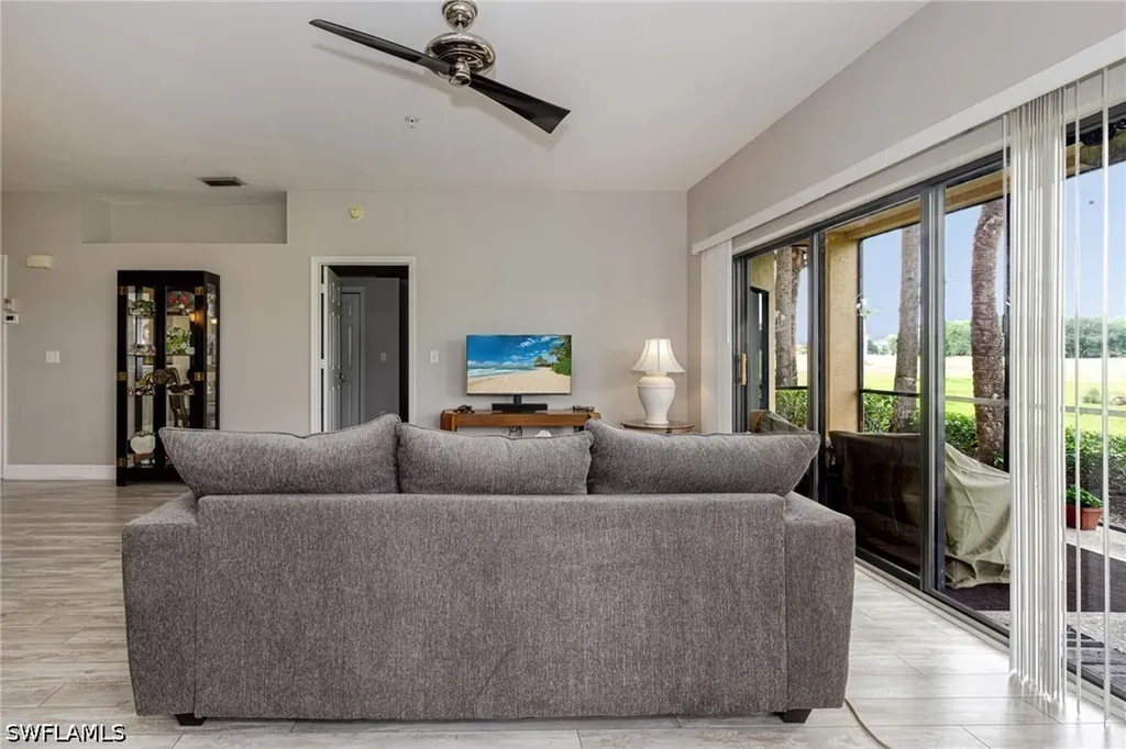 200 Vintage Circle Naples FL 34119