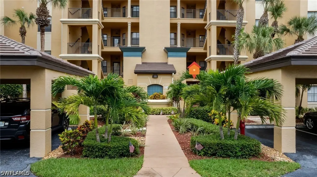 200 Vintage Circle Naples FL 34119