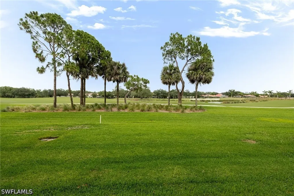 200 Vintage Circle Naples FL 34119