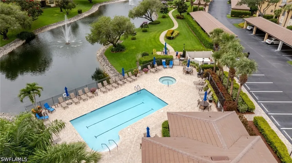 200 Vintage Circle Naples FL 34119