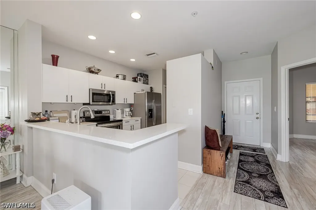 200 Vintage Circle Naples FL 34119