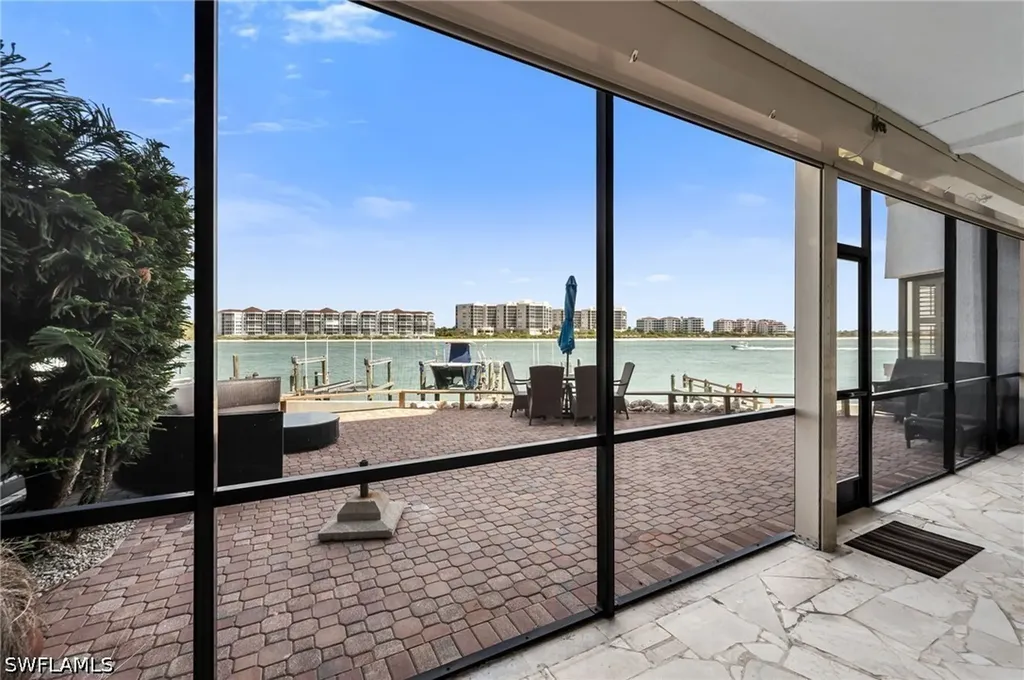 504 La Peninsula Boulevard Naples FL 34113