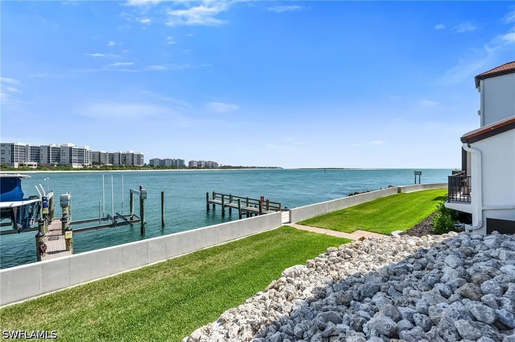 504 La Peninsula Boulevard Naples FL 34113