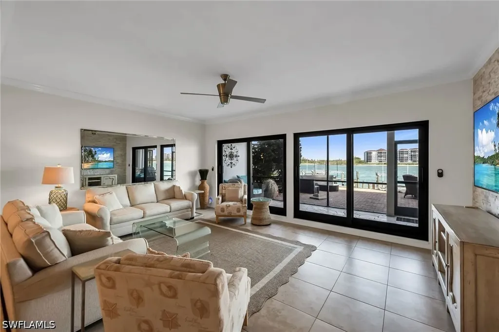 504 La Peninsula Boulevard Naples FL 34113