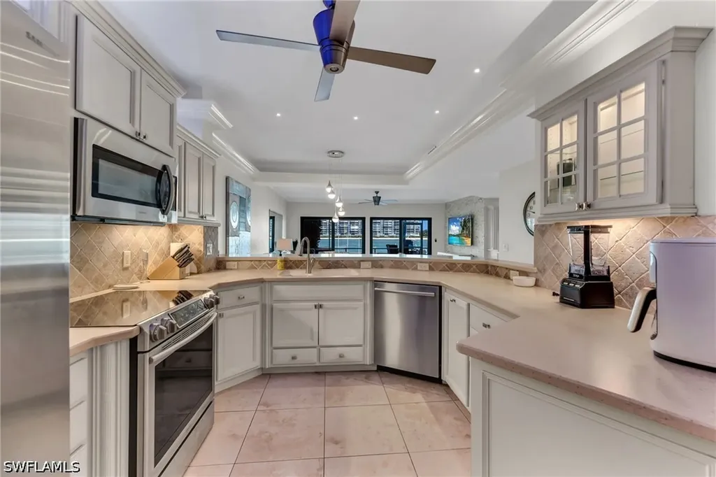 504 La Peninsula Boulevard Naples FL 34113