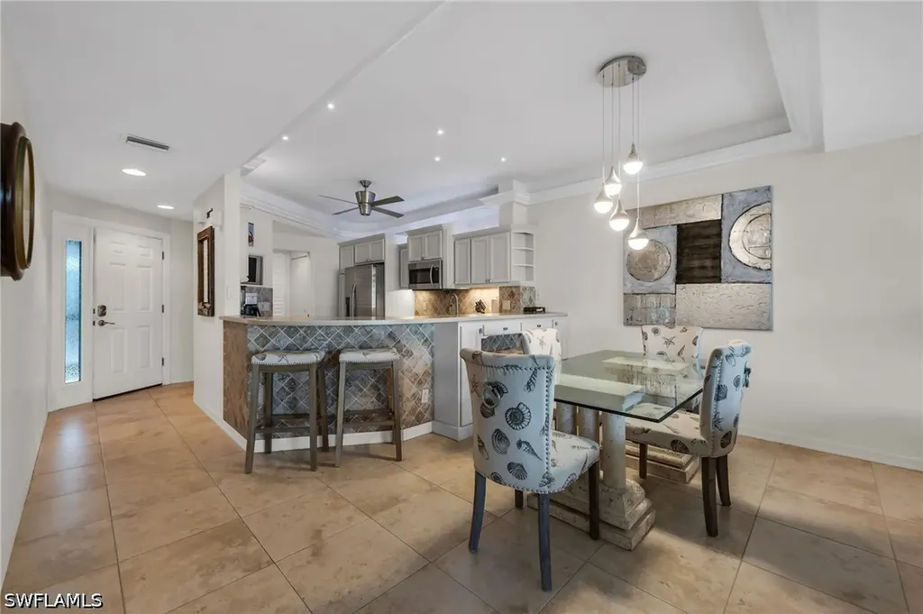 504 La Peninsula Boulevard Naples FL 34113