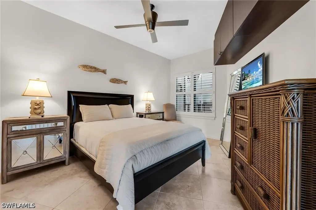 504 La Peninsula Boulevard Naples FL 34113