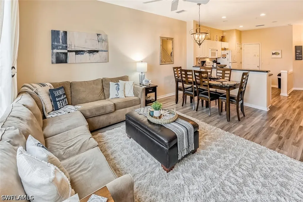 1080 Hampton Circle Naples FL 34105