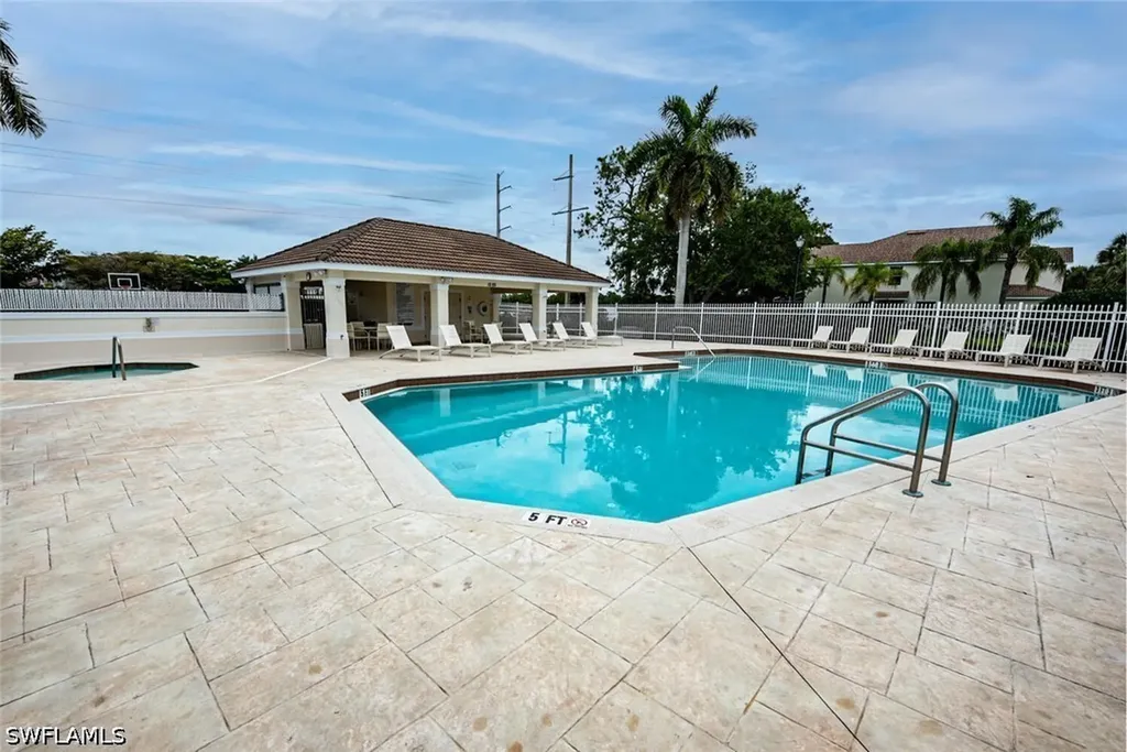 1080 Hampton Circle Naples FL 34105