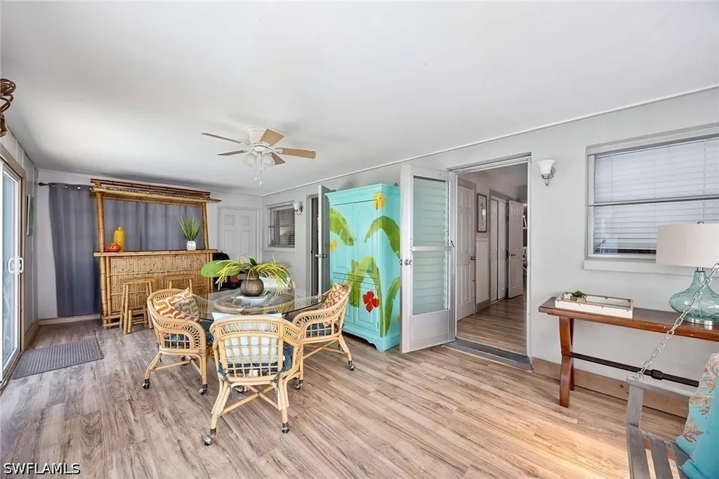 668 94th Avenue N Naples FL 34108