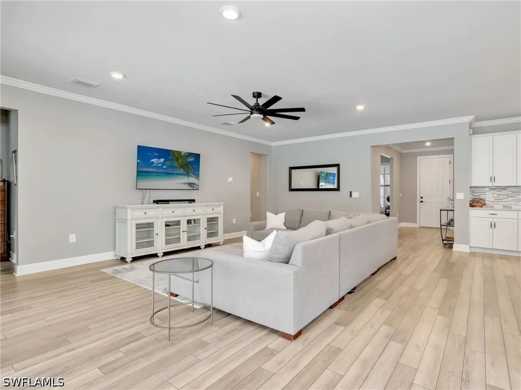 9487 Greyhawk Trail Naples FL 34120
