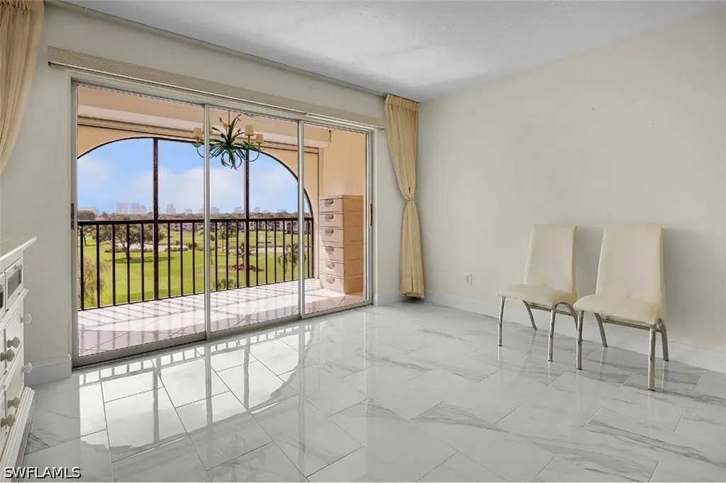 37 High Point Circle E Naples FL 34103