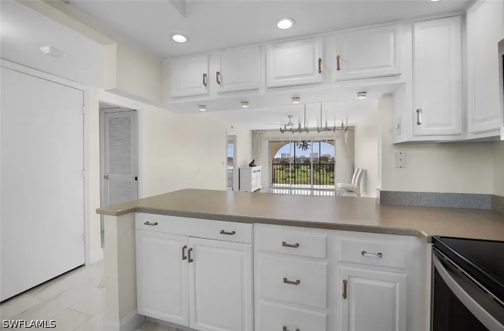 37 High Point Circle E Naples FL 34103