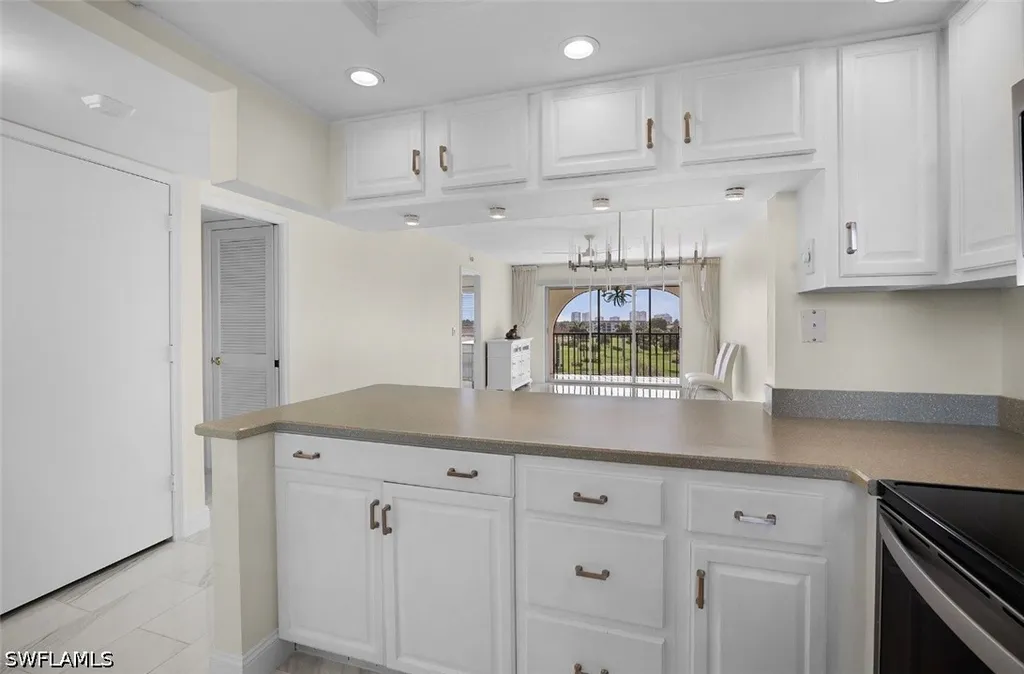 37 High Point Circle E Naples FL 34103