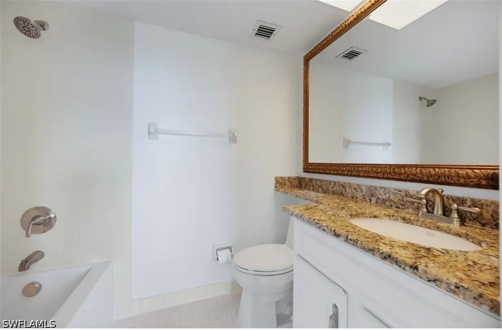 37 High Point Circle E Naples FL 34103