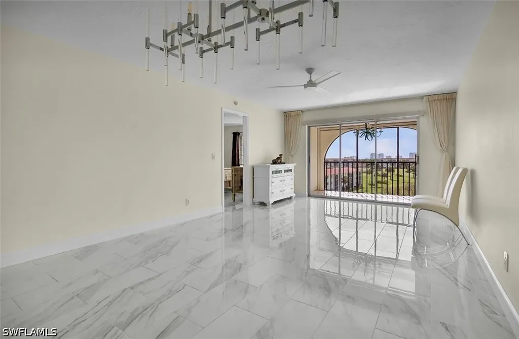 37 High Point Circle E Naples FL 34103