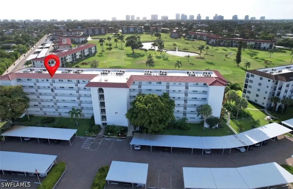 37 High Point Circle E Naples FL 34103