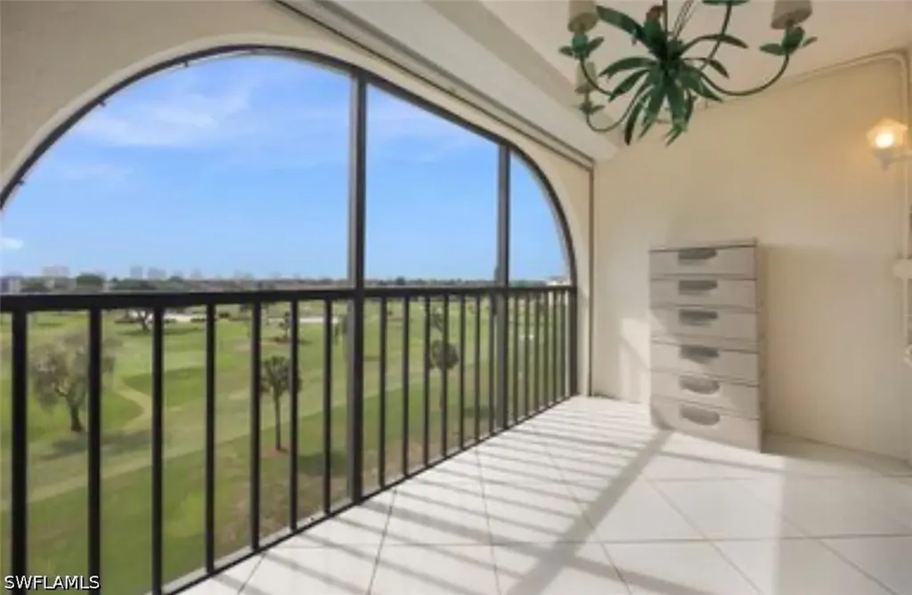 37 High Point Circle E Naples FL 34103
