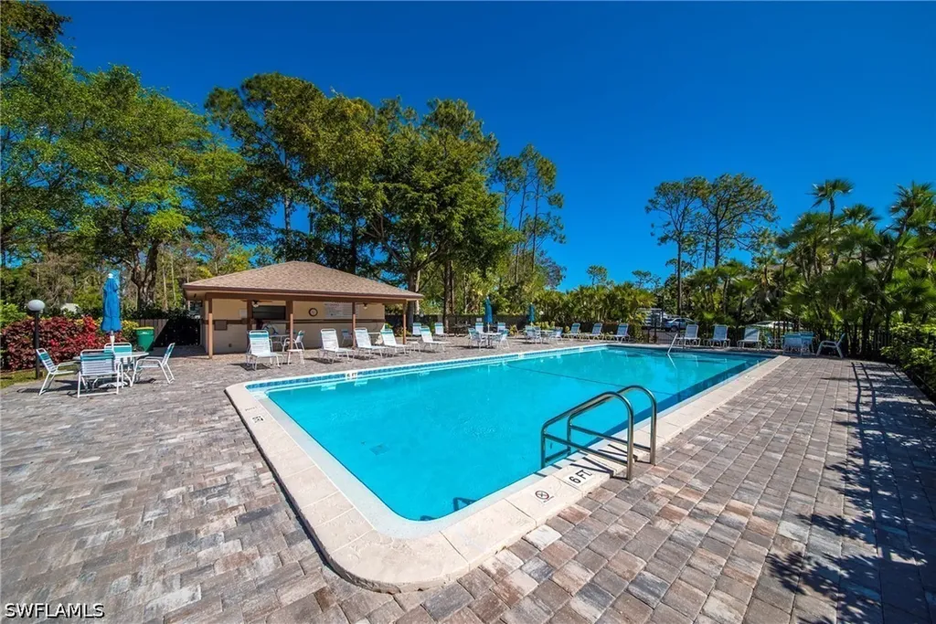 1820 Kings Lake Boulevard Naples FL 34112