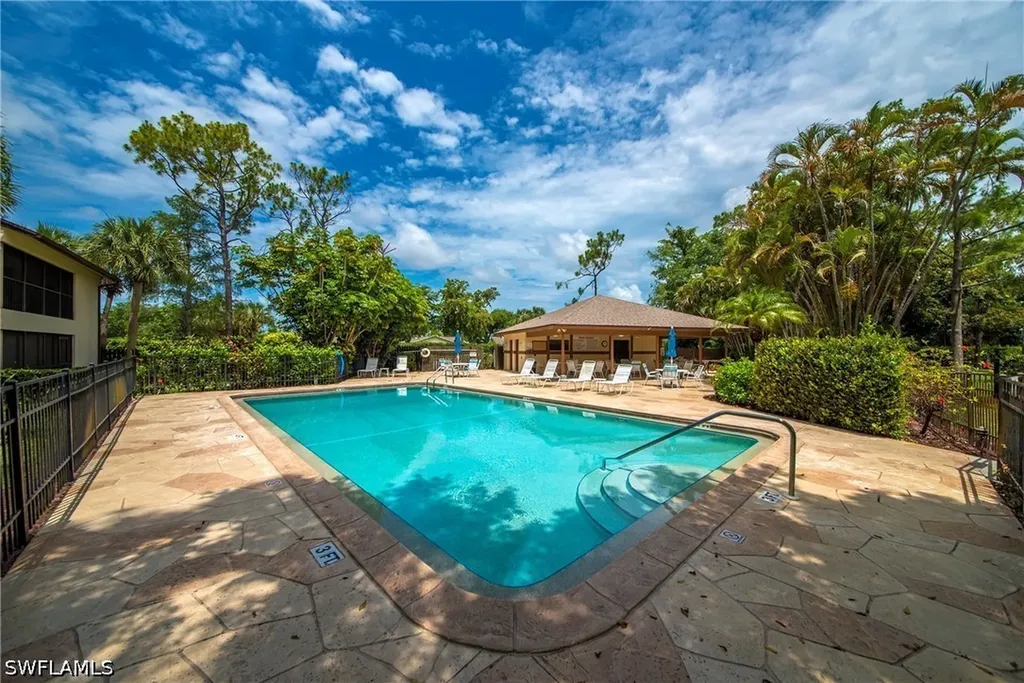 1820 Kings Lake Boulevard Naples FL 34112
