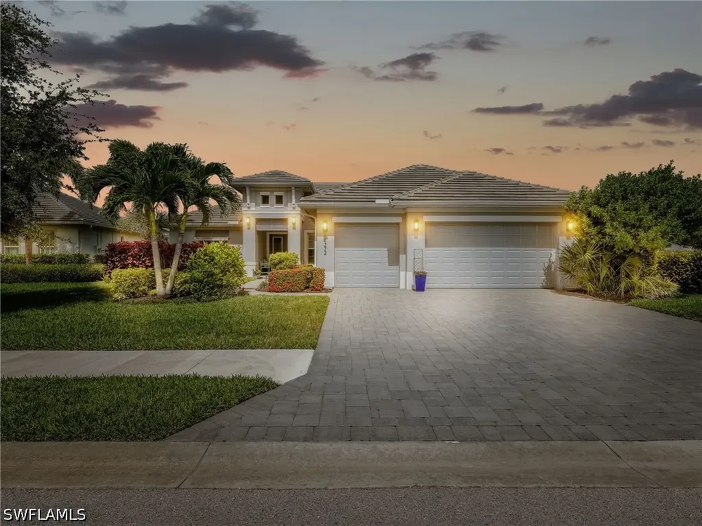 14372 Neptune Avenue Naples FL 34114