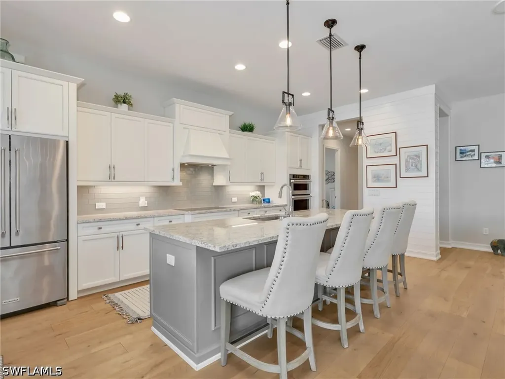 14372 Neptune Avenue Naples FL 34114
