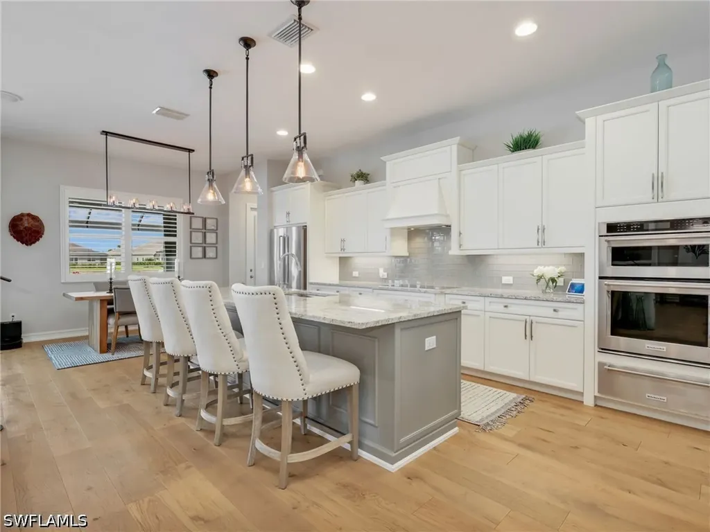14372 Neptune Avenue Naples FL 34114