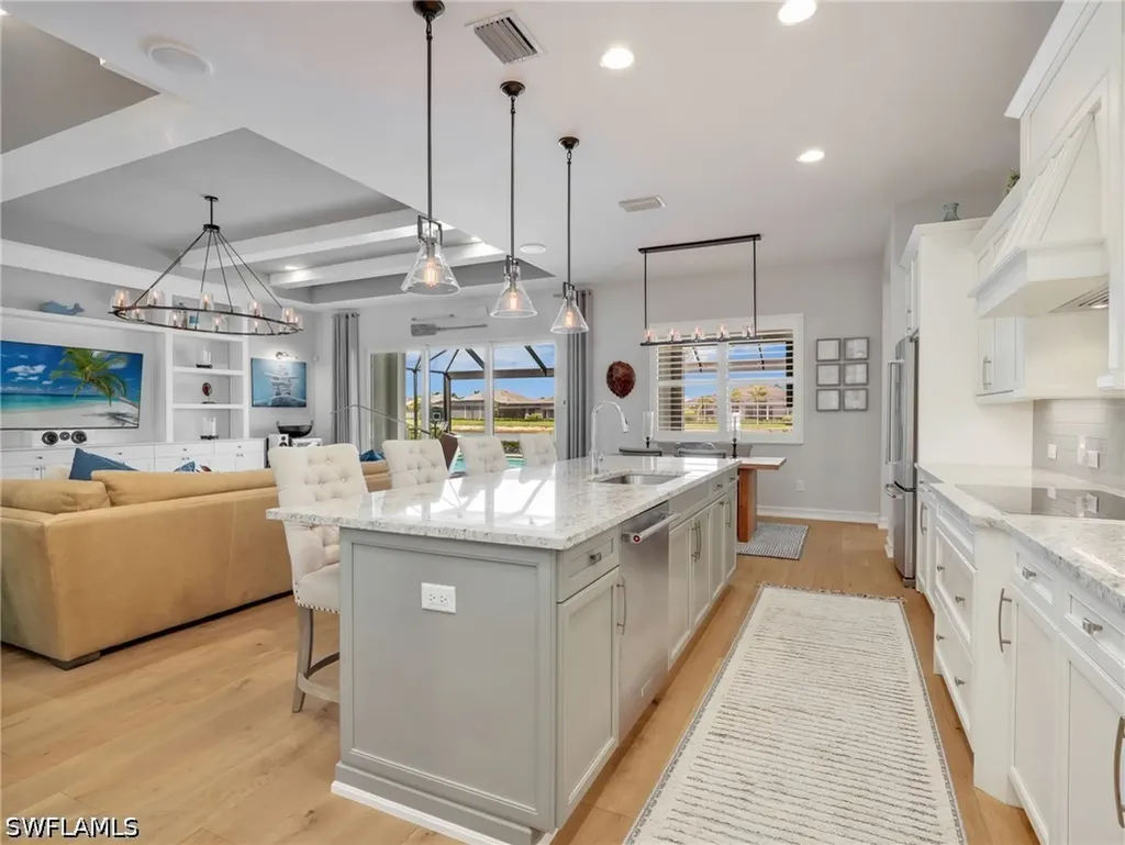 14372 Neptune Avenue Naples FL 34114