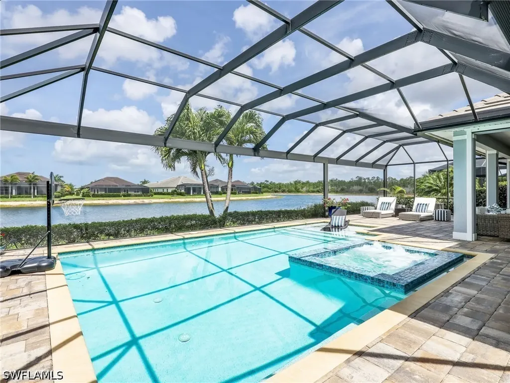 14372 Neptune Avenue Naples FL 34114