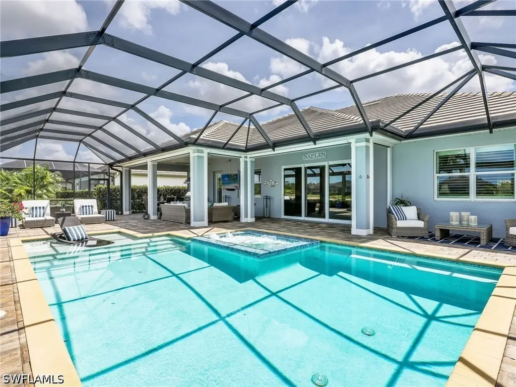14372 Neptune Avenue Naples FL 34114