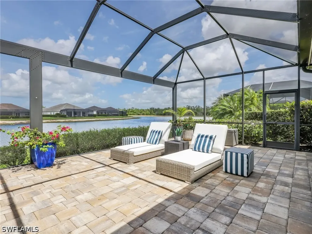 14372 Neptune Avenue Naples FL 34114